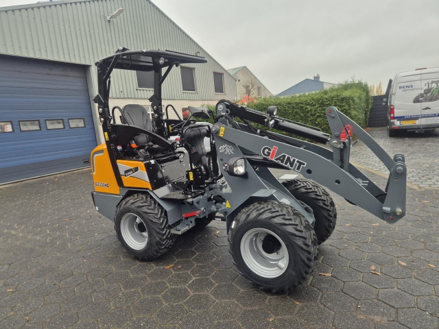 nieuwe Giant G2300 HD