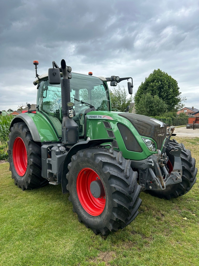 fendt 716 scr profi